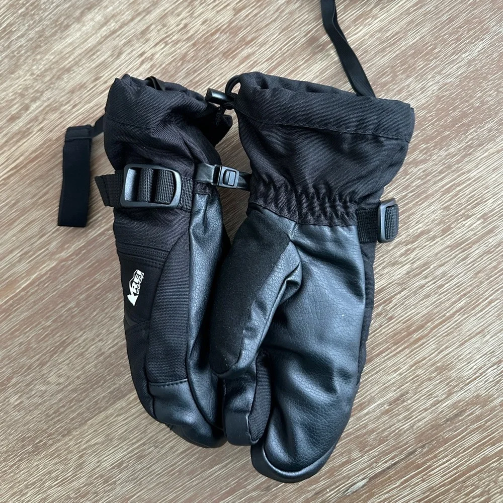 REI Co-op Kids’ Black Waterproof Insulated Mittens Gloves Size M